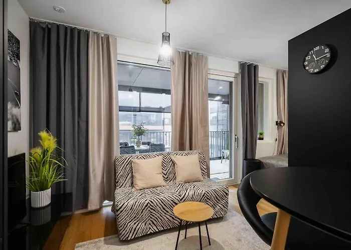 Sari's Luxury In The Center Apartamento *